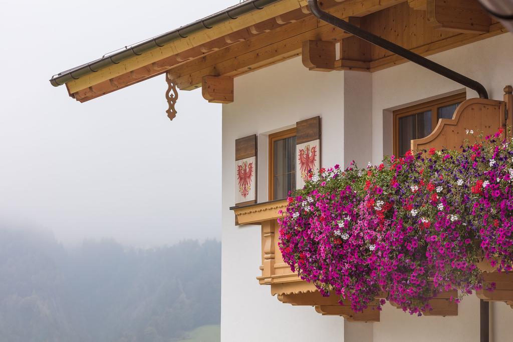 Hotel Edenlehen Майрхофен Экстерьер фото